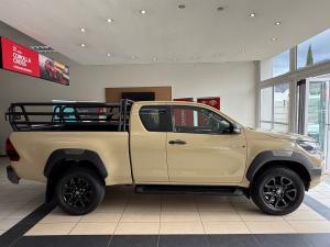 Toyota Hilux 2.8GD-6 Xtra cab 4x4 Legend manual - Image 3