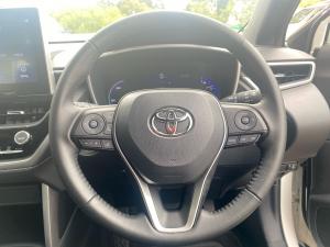 Toyota Corolla Cross 1.8 HEV XS - Image 8