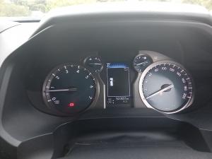 Toyota Land Cruiser Prado 4.0 VX-L - Image 11