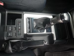 Toyota Land Cruiser Prado 4.0 VX-L - Image 12