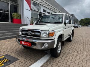 Toyota Land Cruiser 76 4.5D-4D V8 station wagon LX - Image 15