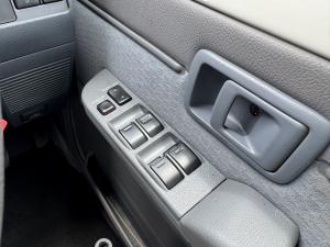 Toyota Land Cruiser 76 4.5D-4D V8 station wagon LX - Image 18