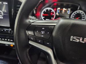 Isuzu D-MAX 3.0 Ddi LSE automatic D/C - Image 9