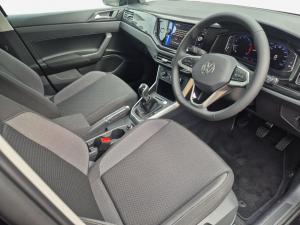 Volkswagen Polo hatch 1.0TSI Life manual - Image 13