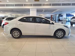 Toyota Corolla Quest 1.8 Plus manual - Image 2