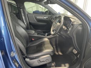 Volvo XC40 T3 R-Design auto - Image 10