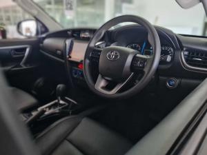 Toyota Fortuner 2.4GD-6 4x4 - Image 10