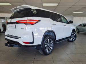 Toyota Fortuner 2.4GD-6 4x4 - Image 3