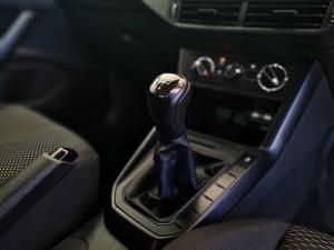 Volkswagen Polo hatch 1.0TSI - Image 21