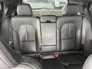 Volvo XC40 D4 AWD R-Design - Image 7