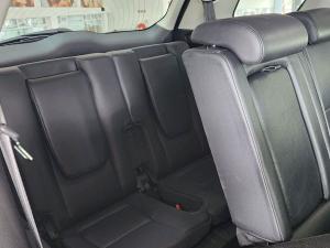 Land Rover Discovery Sport HSE TD4 - Image 13