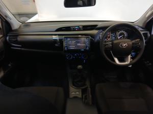 Toyota Hilux 2.4GD-6 single cab Raider manual - Image 6