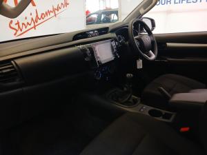 Toyota Hilux 2.4GD-6 single cab Raider manual - Image 7