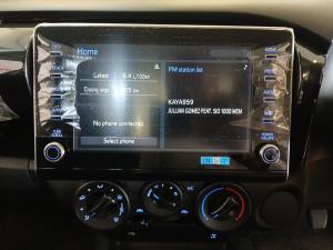 Toyota Hilux 2.4GD-6 single cab Raider manual - Image 13