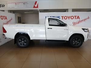 Toyota Hilux 2.4GD-6 single cab Raider manual - Image 3