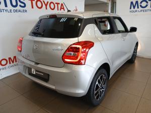 Suzuki Swift 1.2 GLX auto - Image 2