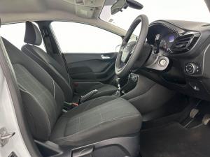 Ford Fiesta 1.0 Ecoboost Trend 5-Door - Image 14