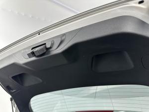 Ford Fiesta 1.0 Ecoboost Trend 5-Door automatic - Image 10