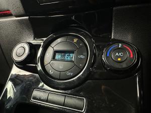 Ford Fiesta 1.0 Ecoboost Titanium 5-Door - Image 7