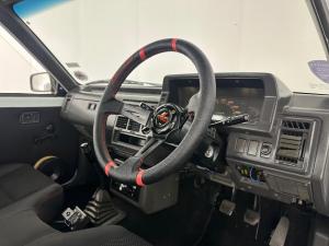 Ford Courier 1800 SWBS/C - Image 10