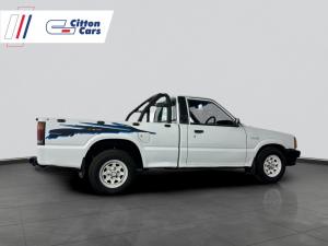 Ford Courier 1800 SWBS/C - Image 4