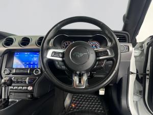 Ford Mustang 5.0 GT automatic - Image 11