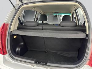 Hyundai i10 1.25 GLS/FLUID - Image 17