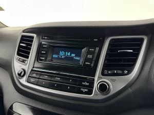 Hyundai Tucson 2.0 Premium automatic - Image 10