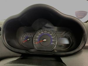 Hyundai i10 1.1 GLS/MOTION - Image 13