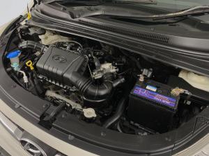 Hyundai i10 1.1 GLS/MOTION - Image 19
