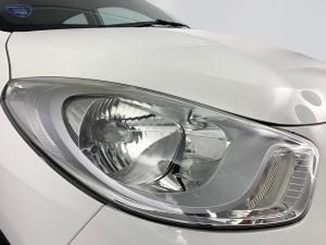 Hyundai i10 1.1 GLS/MOTION - Image 5