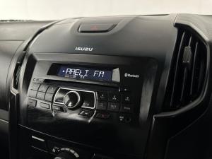 Isuzu D-MAX 250 HO HI-RIDE D/C - Image 8