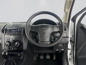 Isuzu D-MAX 250 HO HI-RIDE D/C - Image 10