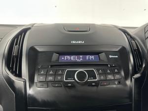 Isuzu D-MAX 250 HO HI-RIDE D/C - Image 10