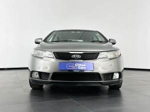 Kia Cerato 2.0 5-Door automatic - Image 4