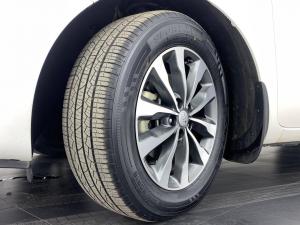 Kia Sedona 2.2D SXL automatic - Image 17