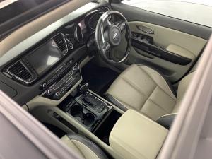 Kia Sedona 2.2D SXL automatic - Image 19