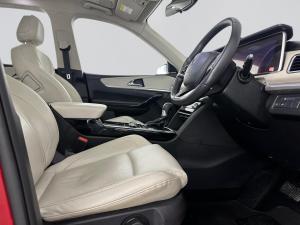 Mahindra XUV 700 2.0 AX7L automatic - Image 14