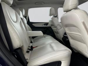 Mahindra XUV 700 2.0 AX7L automatic - Image 15