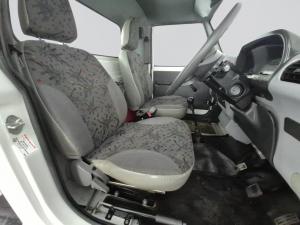 Mahindra Bolero Maxi Truck 2.5 TDS/C - Image 11