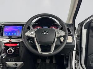 Mahindra XUV300 1.2T - Image 11