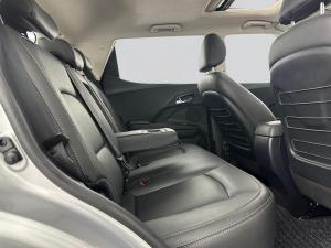 Mahindra XUV300 1.2T - Image 16