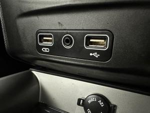 Mahindra XUV300 1.2T - Image 7