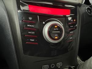 Mahindra XUV300 1.2T - Image 8