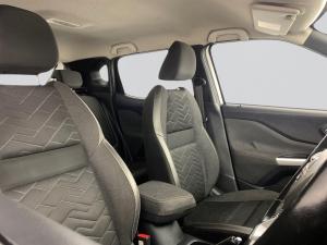 Nissan Magnite 1.0T Acenta Plus CVT - Image 17