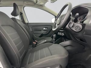 Renault Duster 1.5 DCI ZEN EDC - Image 14