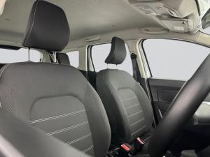 Renault Duster 1.5 DCI ZEN EDC - Image 18