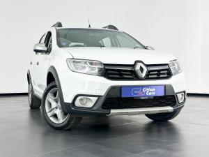 Renault Sandero 900T Stepway Expression - Image 2