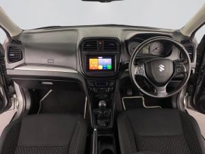 Suzuki Vitara Brezza 1.5 GLX - Image 11