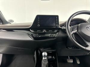 Toyota C-HR 1.2T Luxury CVT - Image 15